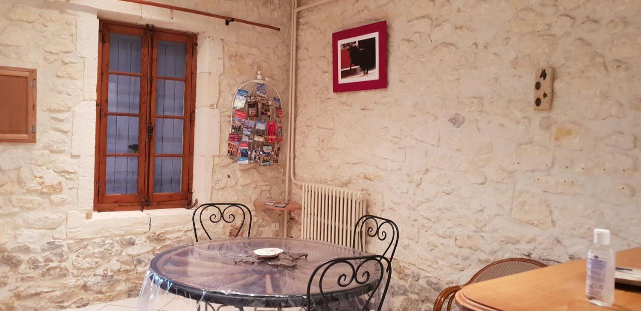 Вілла Joli Maison En Pierre Арль Екстер'єр фото